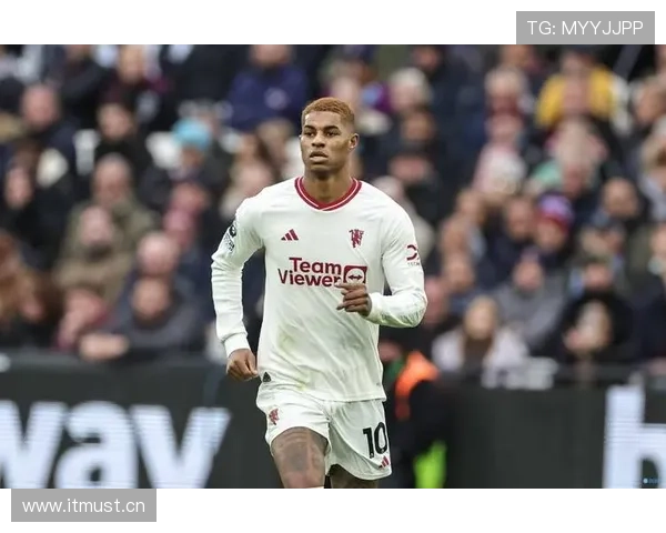 加纳乔高位压迫下的边锋角色解析